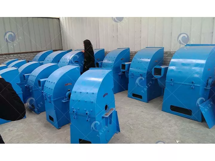 Automatic hammer mill