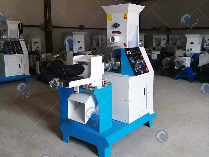 High output fish feed mill machine exported to Cameroon