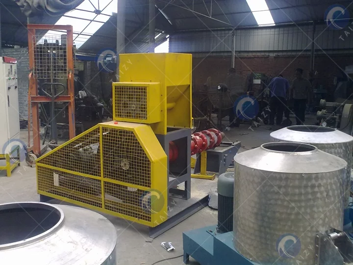 Fish feed mill for sale